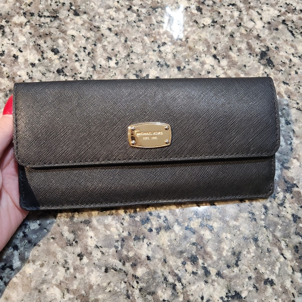 Black Michael Kors wallet